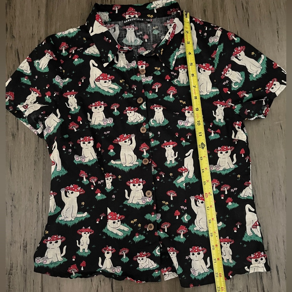Dangerfield Cat and Mushroom Print Shirt Size 10 - Picture 3 of 7